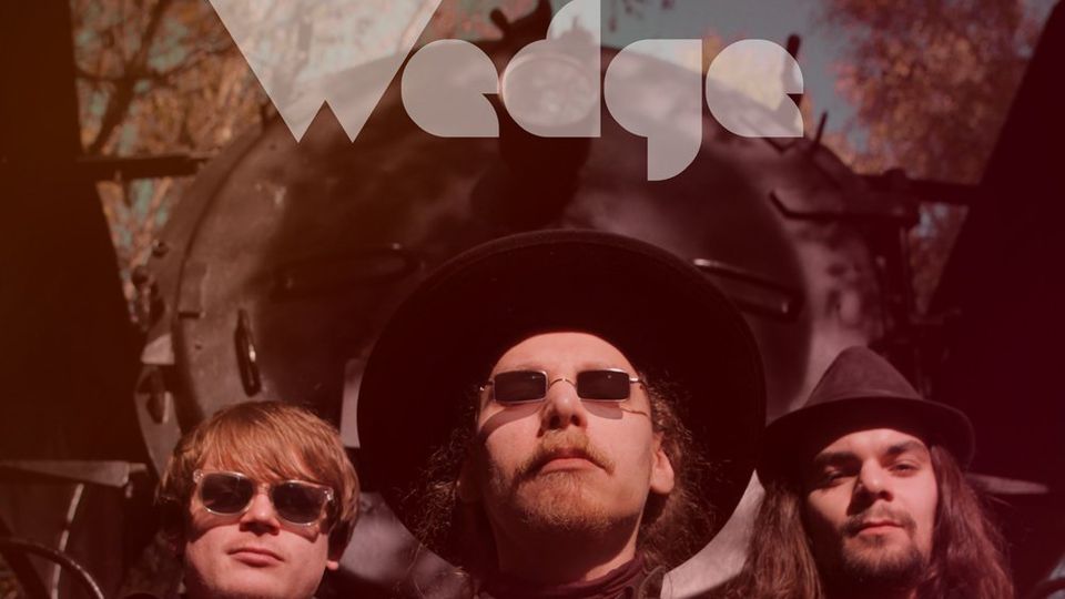 Wedge En Sala Because, Castellón